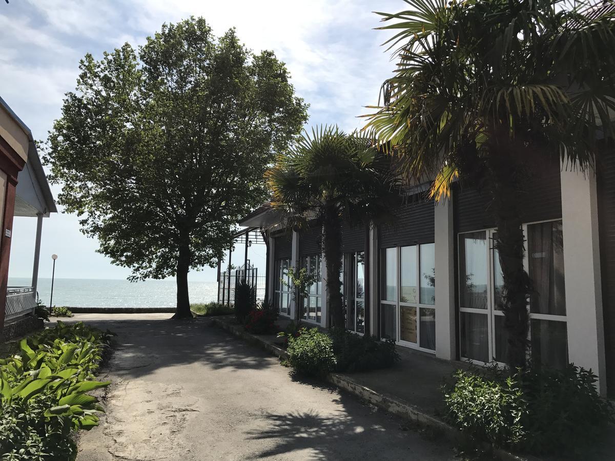 Hotel Davel Gagra Exteriér fotografie
