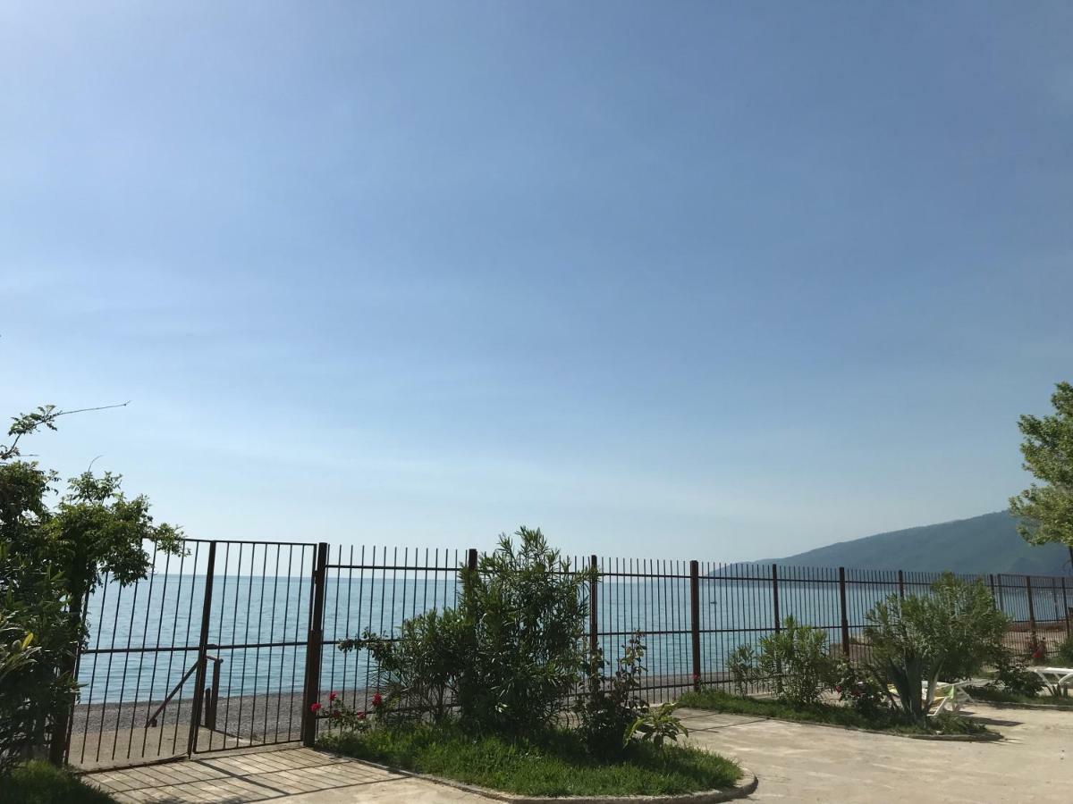 Hotel Davel Gagra Exteriér fotografie